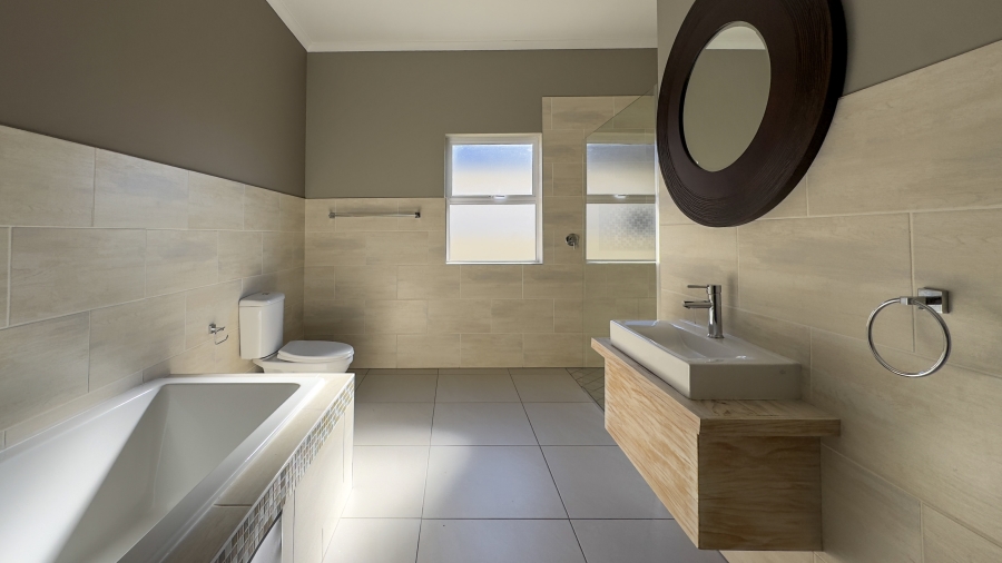 3 Bedroom Property for Sale in Laguna Sands Western Cape